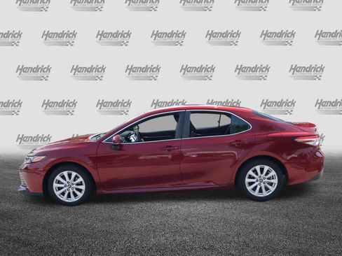 Used 2018 Toyota Camry LE w/ Convenience Package FWD image 6