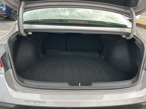 Used 2025 Hyundai Elantra SEL image 29