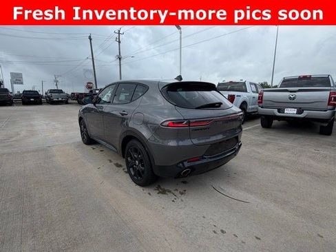 Used 2024 Dodge Hornet R/T Plus w/ R/T Blacktop Package image 2