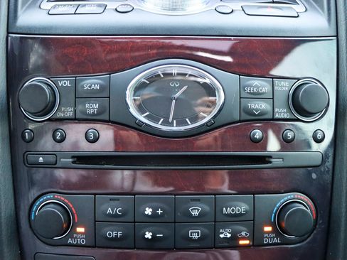 Used 2017 INFINITI QX50 2WD w/ Premium Plus Package image 38