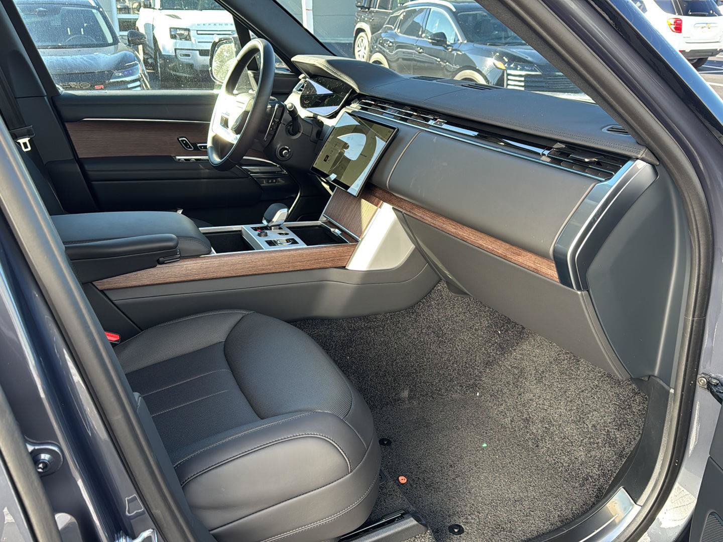 New 2027 Land Rover Range Rover SE AWD/4WD image 6