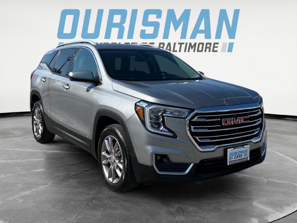 Used 2024 GMC Terrain SLT AWD/4WD image 1