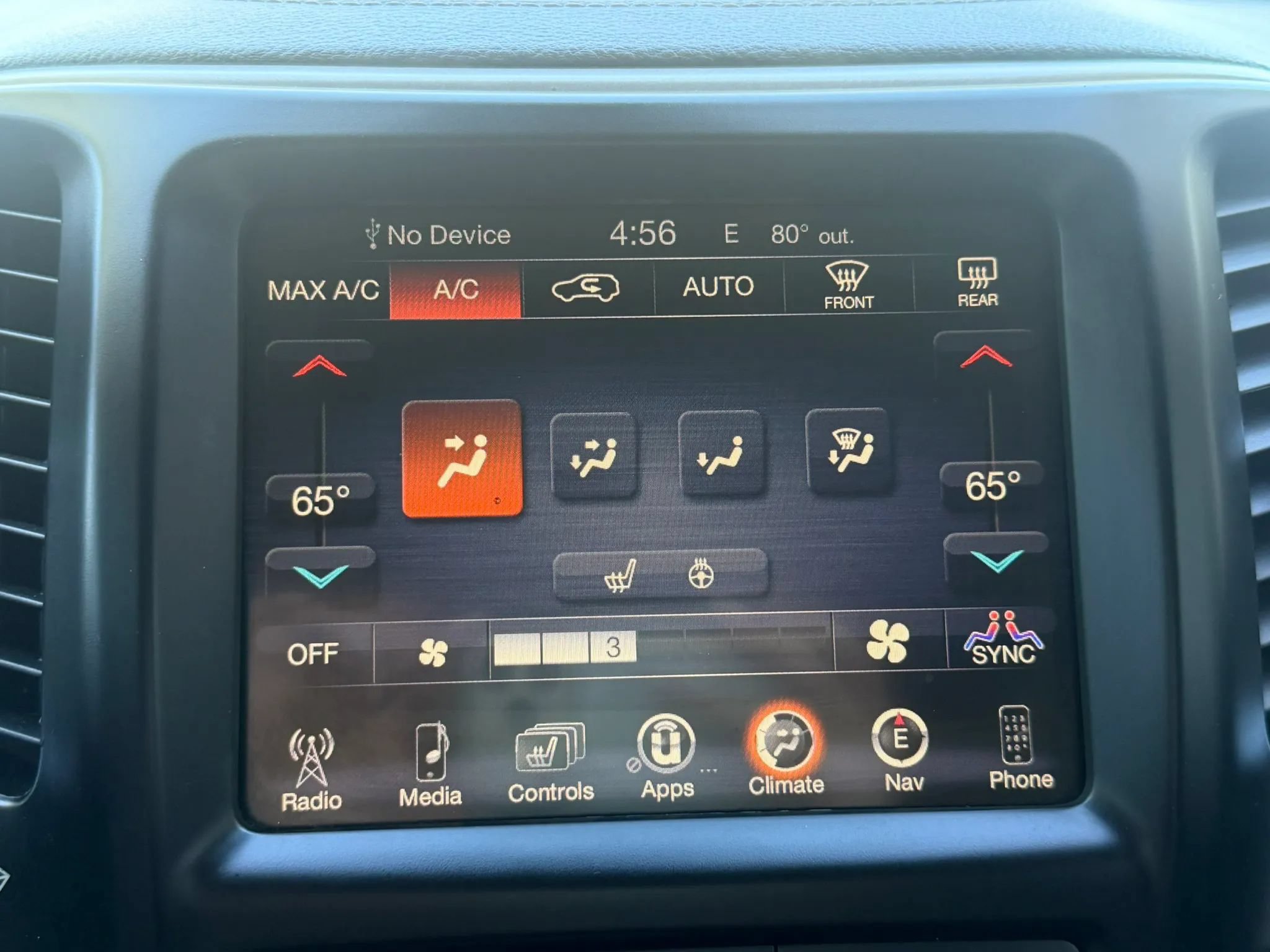 Used 2017 Jeep Cherokee Limited FWD image 41