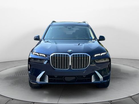 Used 2026 BMW X7 xDrive40i AWD/4WD image 2