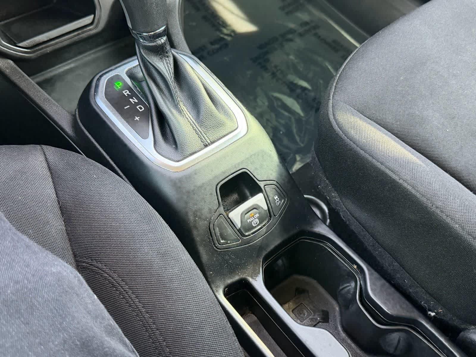 Used 2020 Jeep Renegade Latitude FWD image 22