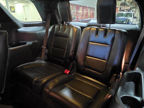 Used 2015 Ford Explorer Sport w/ Equipment Group 401A image 21