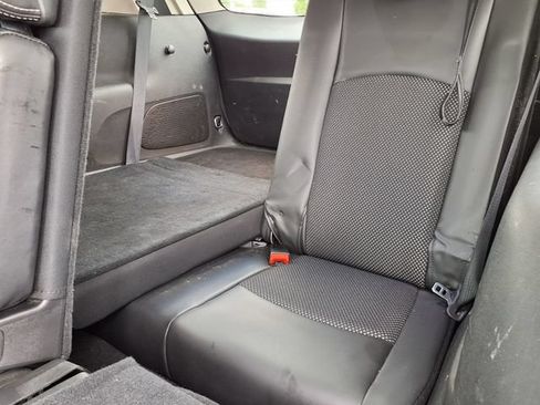 Used 2017 Dodge Journey Crossroad w/ Popular Equipment Group FWD image 10