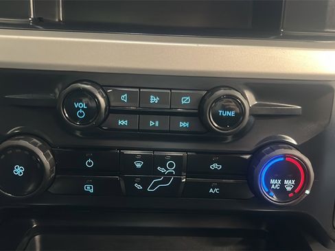 Used 2024 Ford F250 XLT image 32