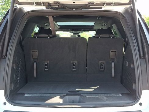 Used 2023 Chevrolet Tahoe Z71 AWD/4WD image 34