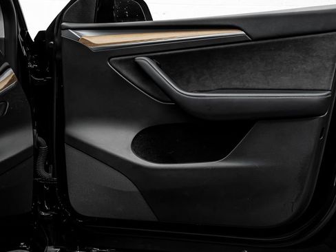 Used 2023 Tesla Model Y Long Range image 20