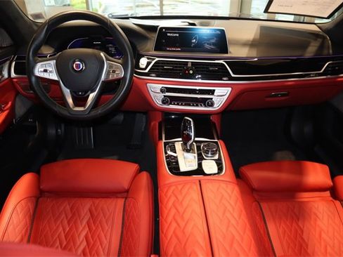 Certified 2022 BMW ALPINA B7 xDrive w/ Luxury Rear Seating Package image 16