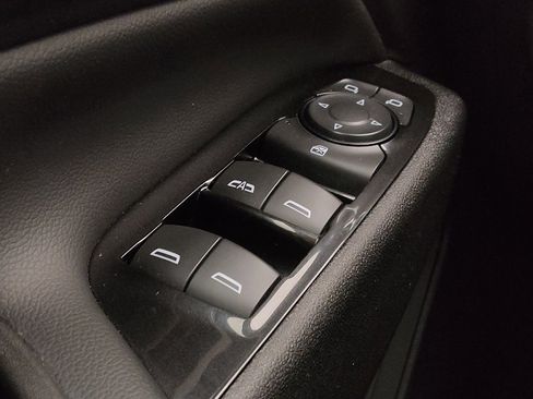 Used 2022 Chevrolet Equinox Premier AWD/4WD image 27