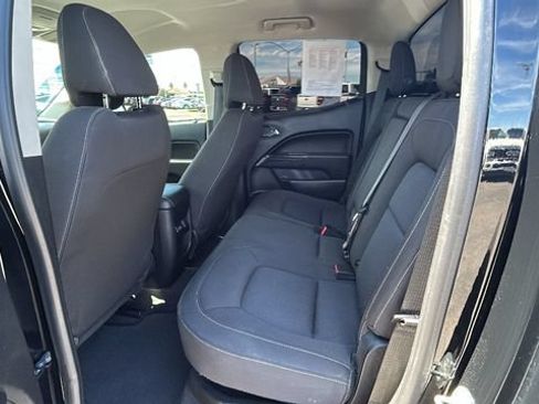 Used 2018 Chevrolet Colorado LT AWD/4WD image 15