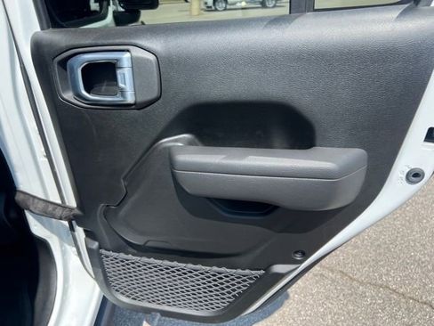 Used 2023 Jeep Gladiator Mojave w/ Trailer Tow Package image 14