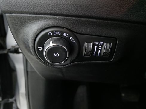 Used 2018 Jeep Compass Latitude w/ Popular Equipment Group image 26