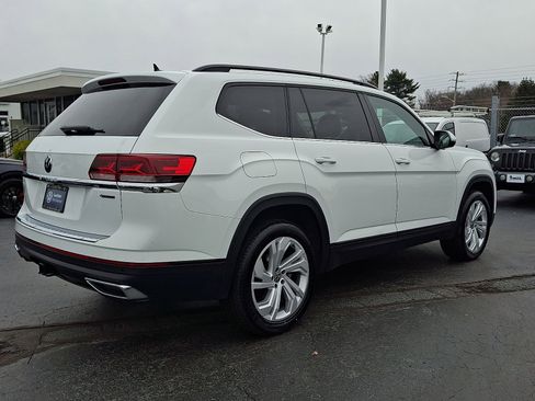 Certified 2023 Volkswagen Atlas SE image 6