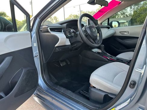 Used 2021 Toyota Corolla LE image 8