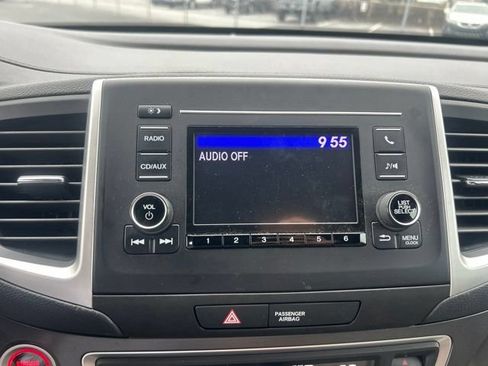 Used 2017 Honda Ridgeline RTL image 9