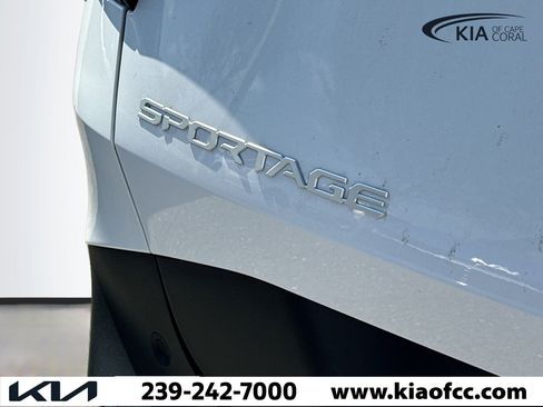 New 2026 Kia Sportage EX image 12