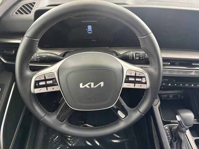 Certified 2025 Kia Telluride S FWD image 25