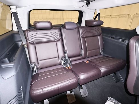 New 2027 Ford Expedition Max Platinum w/ Platinum Ultimate Package AWD/4WD image 19