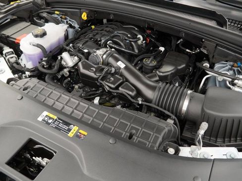 New 2025 Jeep Grand Cherokee Overland image 40