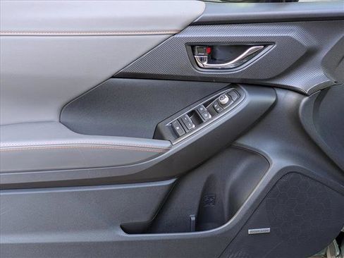 New 2025 Subaru Crosstrek 2.5i Limited w/ Popular Package #3A image 16