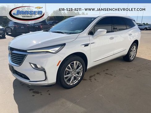 Used 2023 Buick Enclave Essence w/ Experience Buick Package FWD image 3