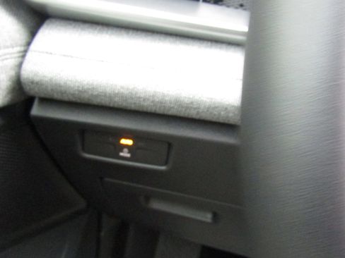 New 2026 Volkswagen Tiguan S AWD/4WD image 27