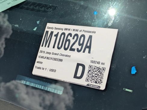 Used 2015 Jeep Grand Cherokee Limited AWD/4WD image 6