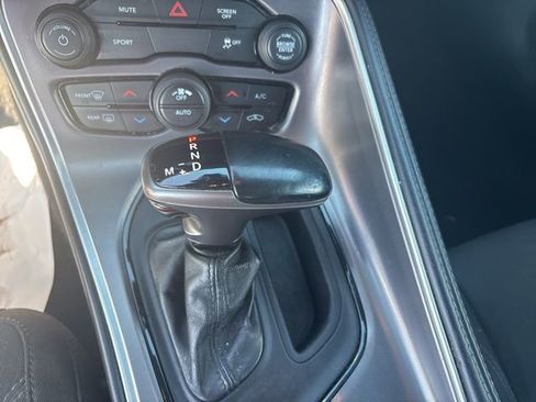 Used 2021 Dodge Challenger SXT image 18