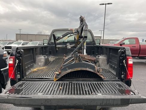 Used 2016 Ford F250 XL w/ Power Equipment Group AWD/4WD image 5