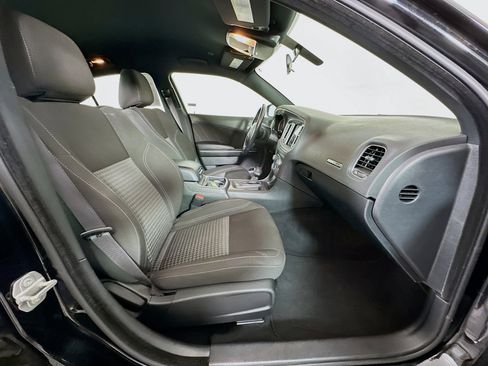 Used 2023 Dodge Charger SXT image 28