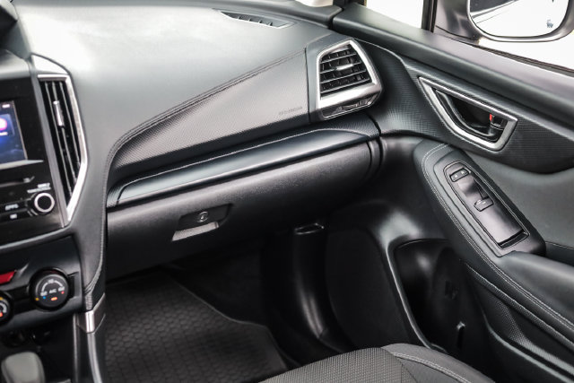 Used 2020 Subaru Forester AWD/4WD image 27