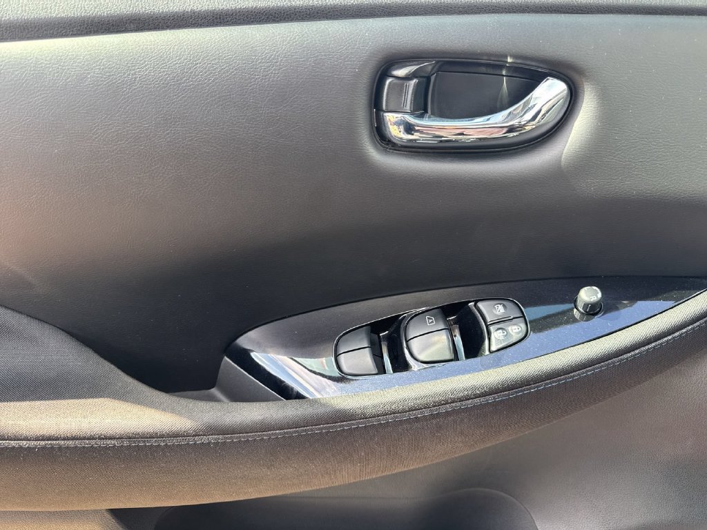 Certified 2021 Nissan Leaf SV Plus FWD image 11