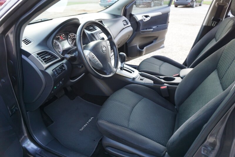Used 2015 Nissan Sentra SR FWD image 13