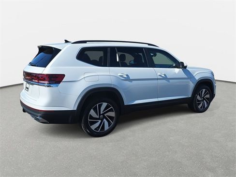New 2026 Volkswagen Atlas SE image 5