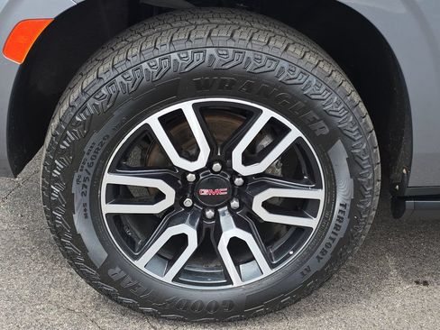 Certified 2021 GMC Yukon XL AT4 w/ AT4 Premium Package AWD/4WD image 35