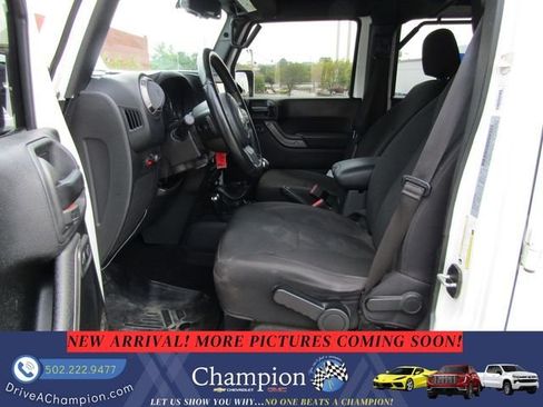 Used 2018 Jeep Wrangler Unlimited Sport S AWD/4WD image 11