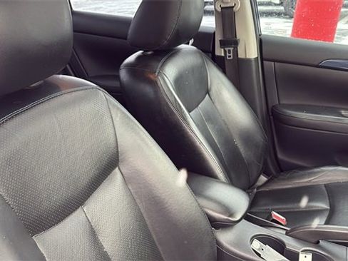 Used 2017 Nissan Sentra SR Turbo w/ SR Turbo Premium Package image 31