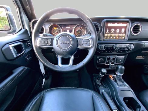 Used 2023 Jeep Wrangler Unlimited Sahara w/ LED Lighting Group AWD/4WD image 6