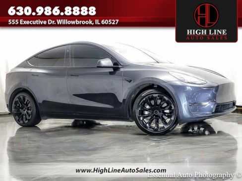 Used 2024 Tesla Model Y Long Range AWD/4WD image 1