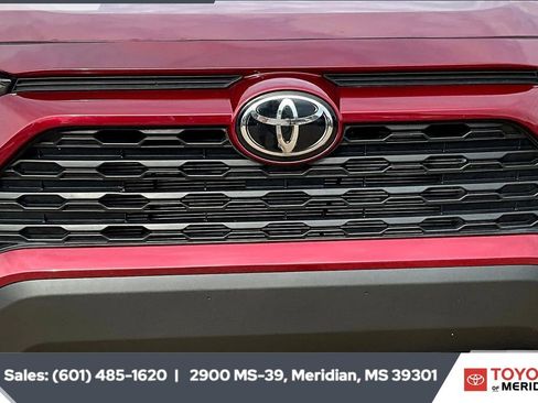 Used 2022 Toyota RAV4 XLE image 21