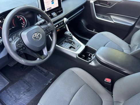 Certified 2023 Toyota RAV4 LE AWD/4WD image 9