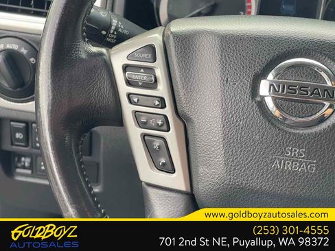 Used 2019 Nissan Titan PRO-4X AWD/4WD image 29