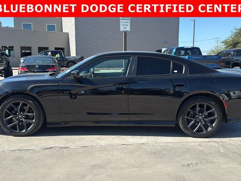 Used 2021 Dodge Charger R/T w/ Blacktop Package image 2