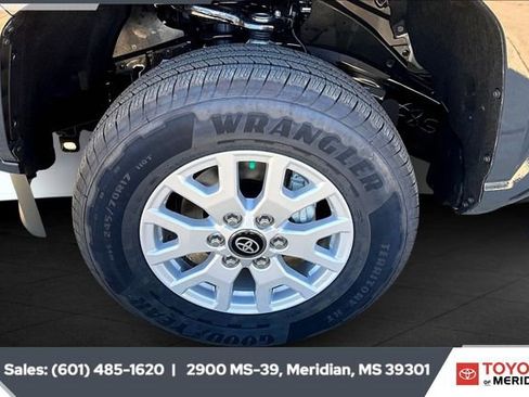 New 2025 Toyota Tacoma SR5 image 11