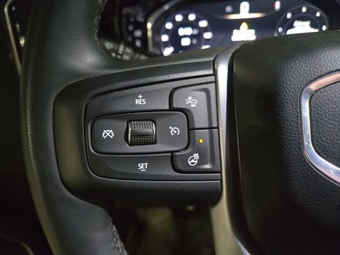 Used 2024 GMC Sierra 1500 SLE image 17