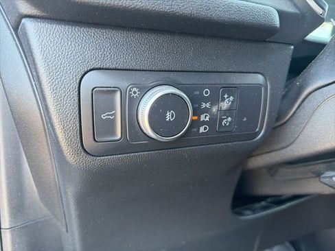 Used 2022 Ford Escape SEL image 17