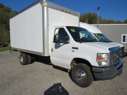 Used 2011 Ford E-350 and Econoline 350 Super Duty w/ Payload Pkg